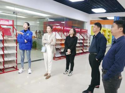 中國金茂控股集團領(lǐng)導一行蒞臨晨光工業(yè)園參觀(guān)考察！